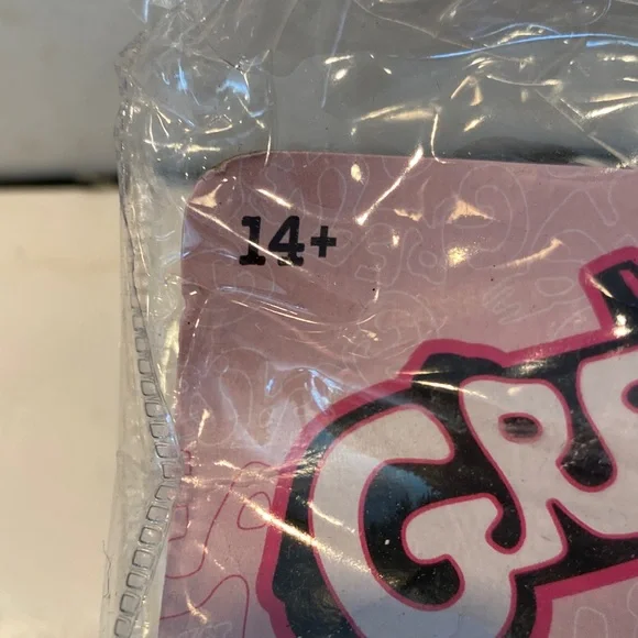 NIP Grease, Sandy Adult Wig - Picture 4 of 5